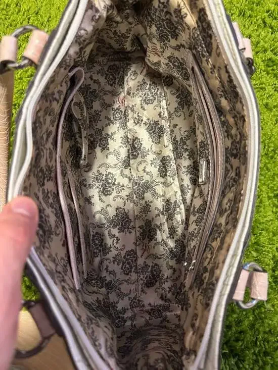 Guess Vintage Y2K Croc-Embossed Patent Leather Tri-Tone Handbag with Rhinestone - Picture 5 of 6